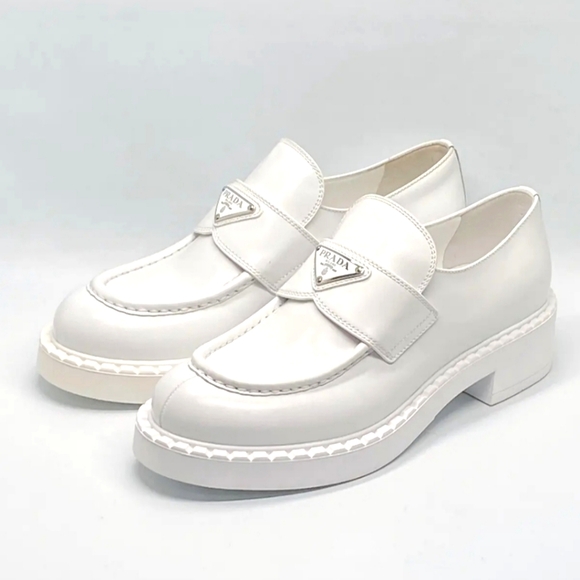 Prada Spazzolato Logo Platform Leather Loafers White size 37.5 US 7.5 NWOB - Picture 1 of 10